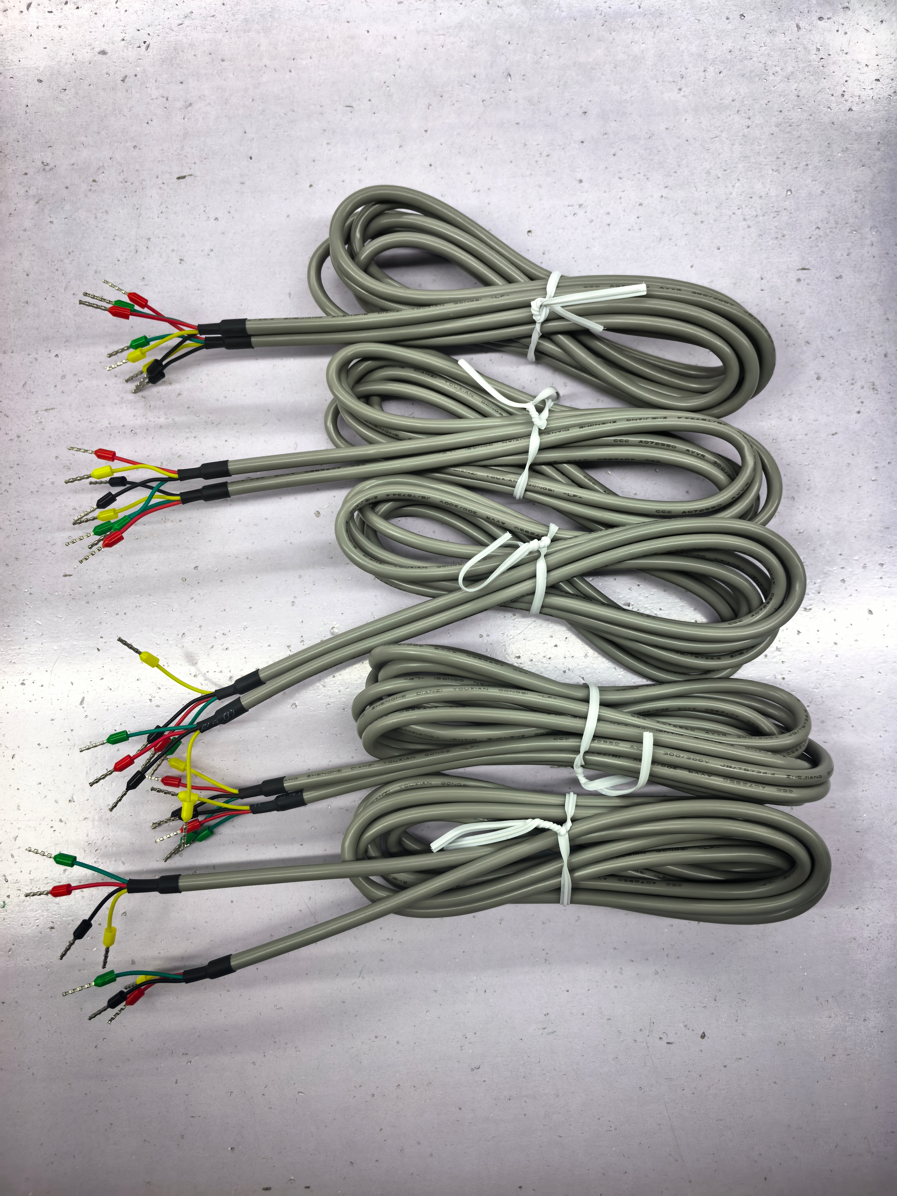 Cable Harness for Communication Signals - View 2